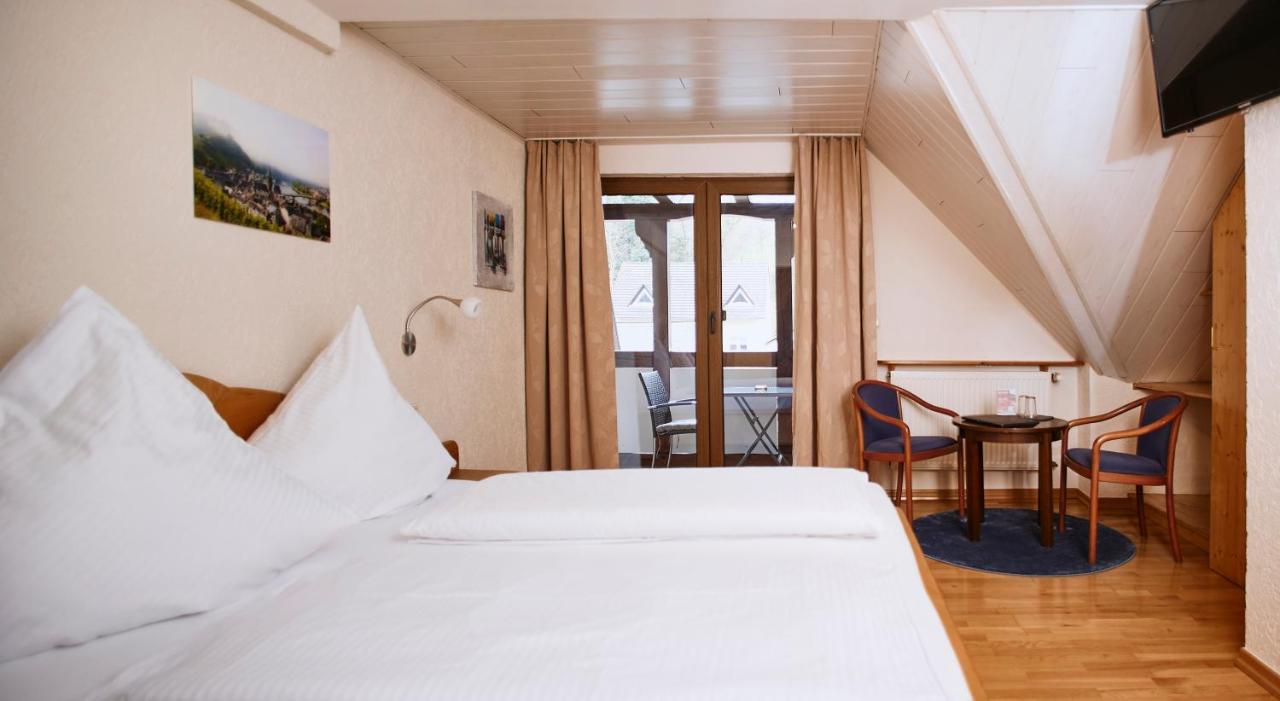 Weinhaus Lenz Hotel Briedern Eksteriør billede