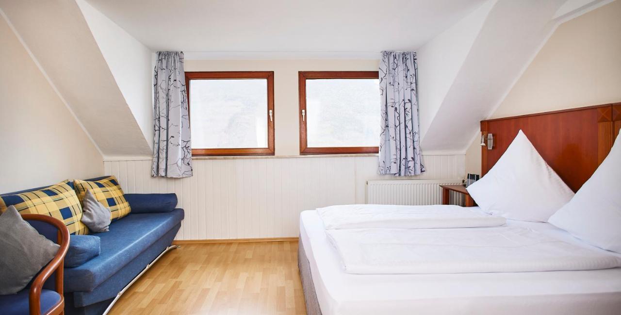 Weinhaus Lenz Hotel Briedern Eksteriør billede
